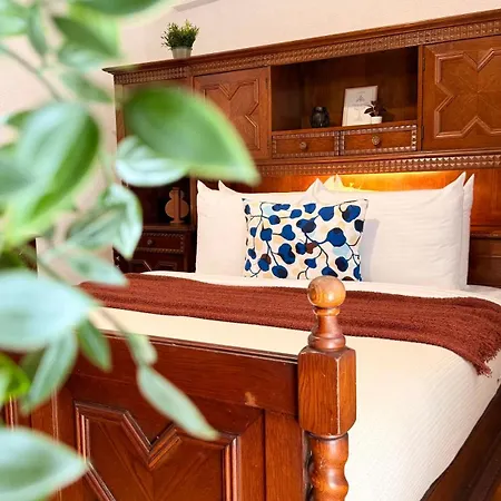 Timeless - Stylish 2br Near Unirii & Cathedral شقة *