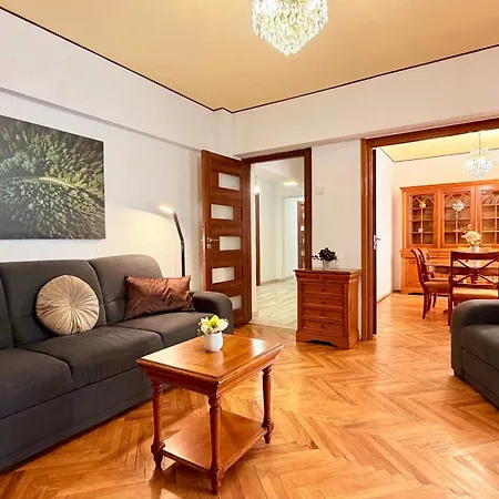 Timeless - Stylish 2br Near Unirii & Cathedral * بوخارست