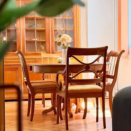 Timeless - Stylish 2br Near Unirii & Cathedral *