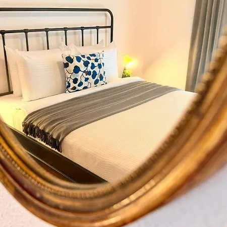 Apartman Timeless - Stylish 2br Near Unirii & Cathedral