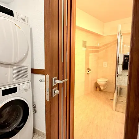 Timeless - Stylish 2br Near Unirii & Cathedral شقة *